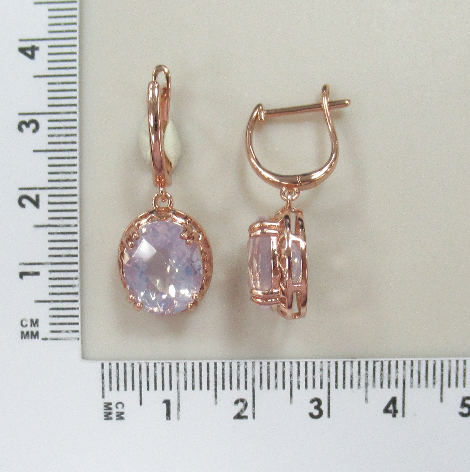 Серебряные серьги с кварцем